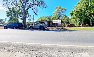 EN SAN MATEO, LOTE COMERCIAL EN VENTA.