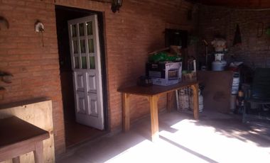 Excelente Propiedad de 4 Ambientes Zona el Triangulo Cochera doble cubierta