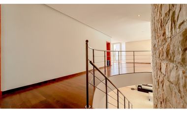 Casa cuatro ambientes. Rumencó. Piscina climatizada. Quincho.