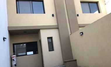 Duplex en venta en Wilde Este