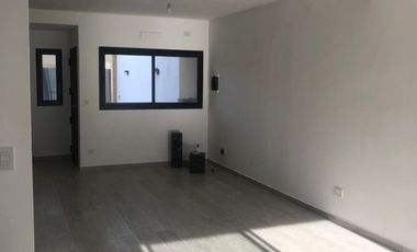 Duplex en venta en Wilde Este