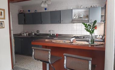 casa en venta en c.c santa teresa. Cod V2250