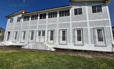 Propiedad en venta en el Lencero Emiliano Zapata con 2 casas campestres