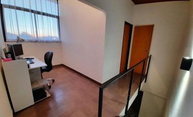 Triplex en Venta en Quilmes Oeste