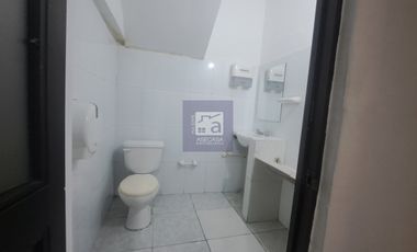 COD. 3389 - SE ARRIENDA LOCAL - BARRIO: EL PRADO