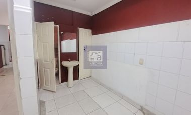 COD. 3389 - SE ARRIENDA LOCAL - BARRIO: EL PRADO