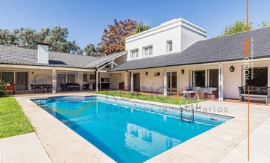 Casa en venta en San Diego Country Club Moreno