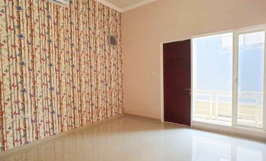 Rumah 2 Lantai Luas 216 di Villa Puncak Tidar kota Malang