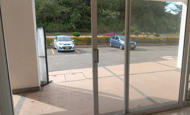 local en arriendo en la ceja. Cod A213896