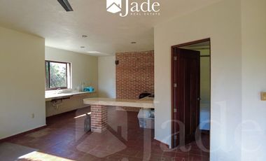 EN VENTA, Casa y Departamento en Lomas del Castillo