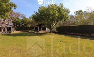 EN VENTA, Casa y Departamento en Lomas del Castillo