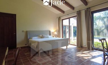 EN VENTA, Casa y Departamento en Lomas del Castillo