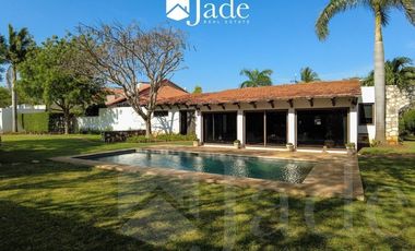 EN VENTA, Casa y Departamento en Lomas del Castillo