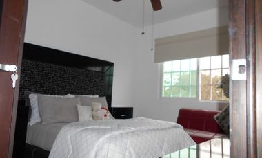 VENTA CASA EN PRIVADA CON ALBERCA Y SEGURIDAD, TEZOYUCA MOR.