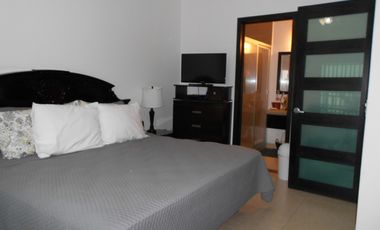 VENTA CASA EN PRIVADA CON ALBERCA Y SEGURIDAD, TEZOYUCA MOR.