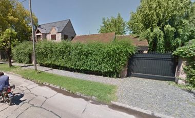Importantisimo Chalet de calidad de 300m2 cub en zona residencial