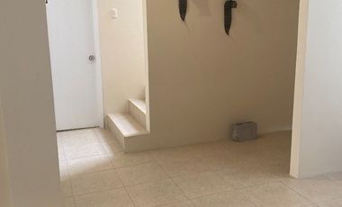 Venta de casa en Manta de oportunidad  a dos minutos de la playa Inf 099321----