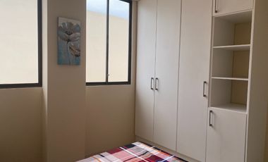 Venta de casa en Manta de oportunidad  a dos minutos de la playa Inf 099321----