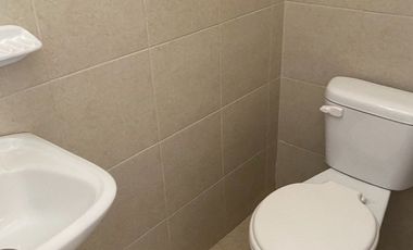 Venta de casa en Manta de oportunidad  a dos minutos de la playa Inf 099321----