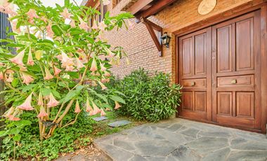 Casa en La Horqueta con todos los requisitos funcionales y comodos!