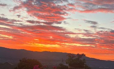 VENTA CASA EN RUITOQUE CERCA AL PARQUE NTERNACIONAL DEL PARAPENTE. Cod V9401