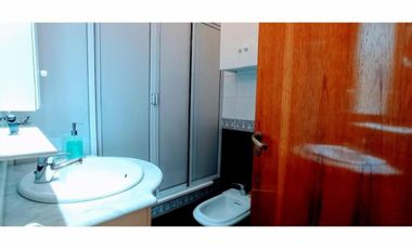 DEPTO TRES AMBIENTES CON BALCÓN Y COCHERA