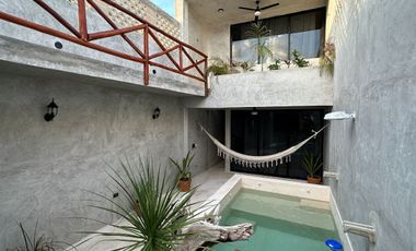 Casa Remodelada en venta Centro de Mérida