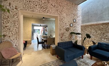 Casa Remodelada en venta Centro de Mérida