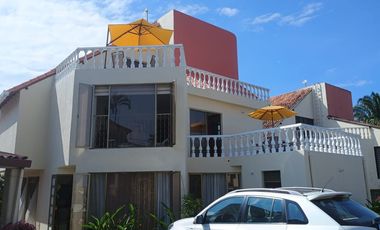 casa en venta en la mesa. Cod V12463