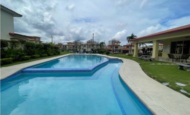 VENTA DE CASA EN CONDADO DEL REY - PH PASEO DORADO