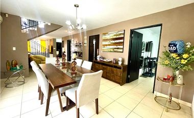 VENTA DE CASA EN CONDADO DEL REY - PH PASEO DORADO