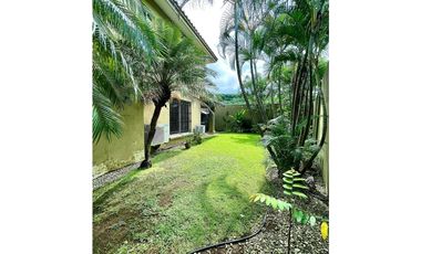 VENTA DE CASA EN CONDADO DEL REY - PH PASEO DORADO