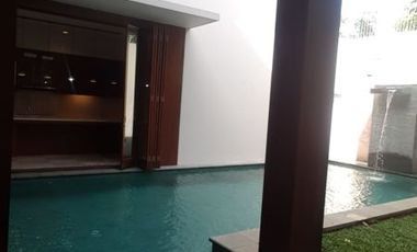 Dijual/Disewakan Tropical House in Cipete area