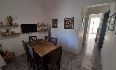 Casa  en Venta Haedo / Moron (A004 4399)