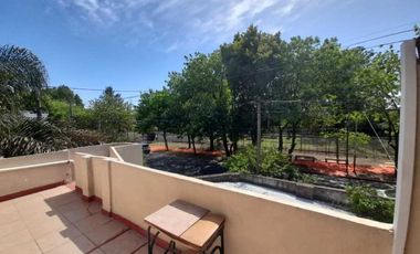 Casa  en Venta Haedo / Moron (A004 4399)