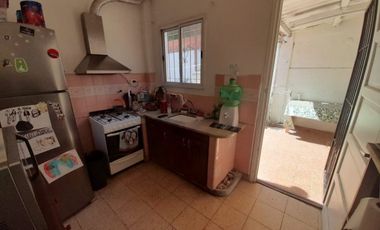 Casa  en Venta Haedo / Moron (A004 4399)