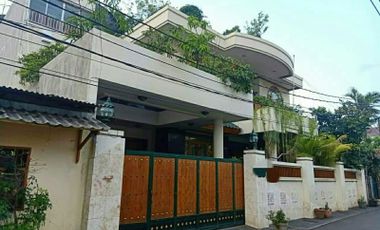 Rumah Di Kebon Jeruk, Mewah 2.5Lt, Furnish, di Rawa Belong