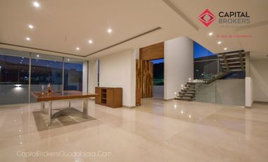 Casa de Lujo en Venta en Ayamonte Zona Bajío