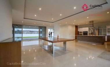 Casa de Lujo en Venta en Ayamonte Zona Bajío