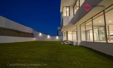 Casa de Lujo en Venta en Ayamonte Zona Bajío