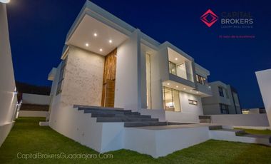 Casa de Lujo en Venta en Ayamonte Zona Bajío