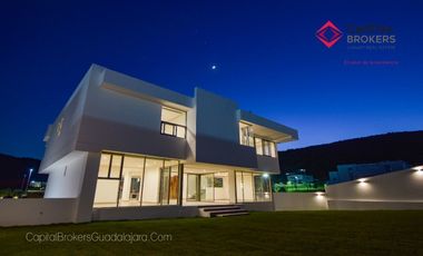 Casa de Lujo en Venta en Ayamonte Zona Bajío