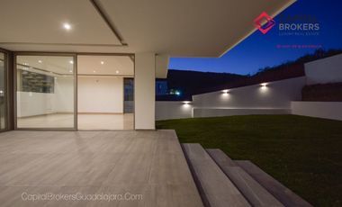 Casa de Lujo en Venta en Ayamonte Zona Bajío