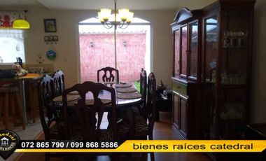 Casa de venta en Av. Los Cerezos – código:15746