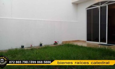 Casa de venta en Av. Los Cerezos – código:15746