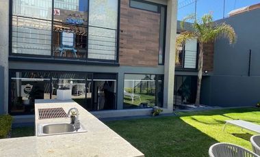 Casa en venta en Lomas de las Palmas