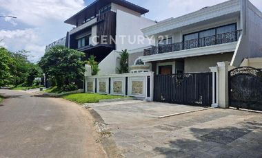 Rumah Mewah Siap Huni Di Kawasan Mewah Tanjung Bunga Makassar