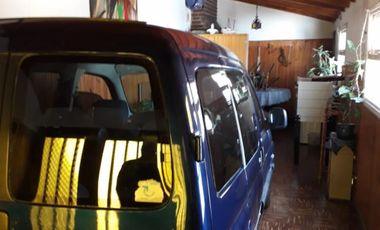 VENDO CASA C/DEPTO ATRAS