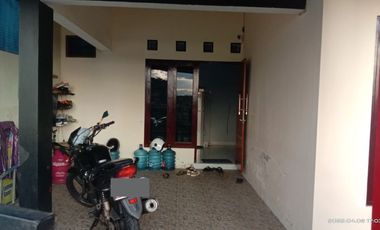 DIJUAL CEPAT BU RUMAH 2 LANTAI DI GODEAN KM 8
