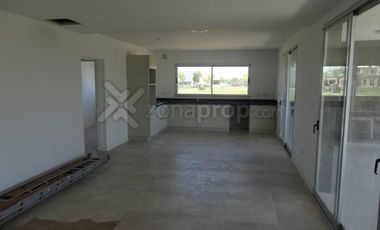 GO 606 Casa en El Golf Nordelta